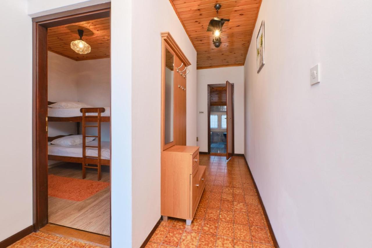 Apartments Blanka Нерезине Екстериор снимка